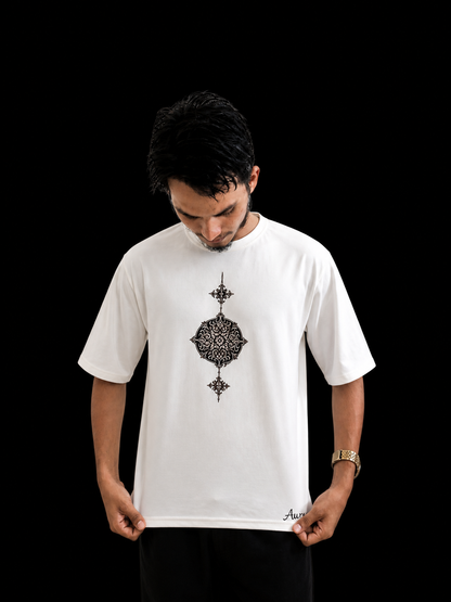 Royal Sigil Oversized T-Shirt (white)