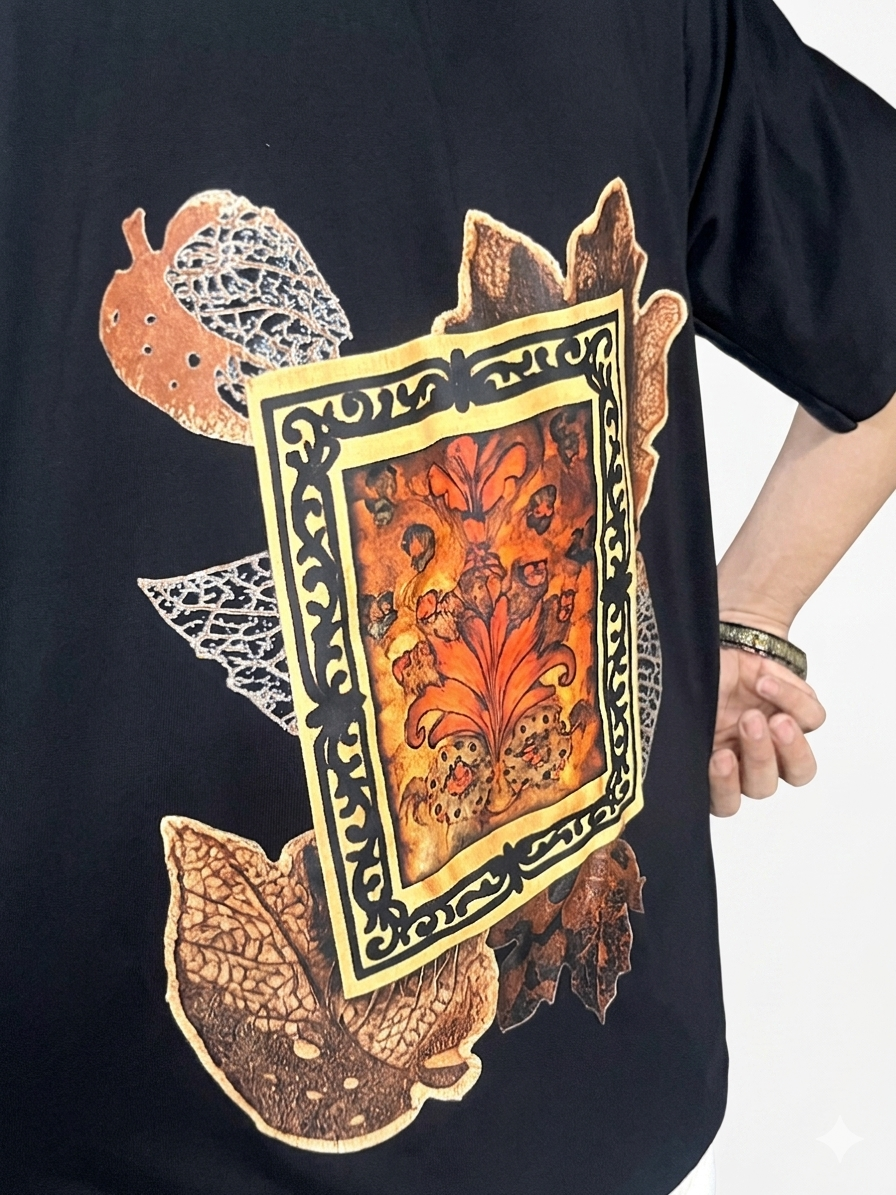 Antique Flora – Premium Oversized T-Shirt